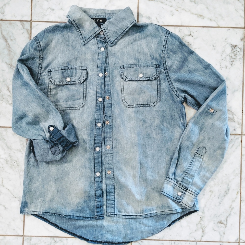 Chambray Snap button shirt